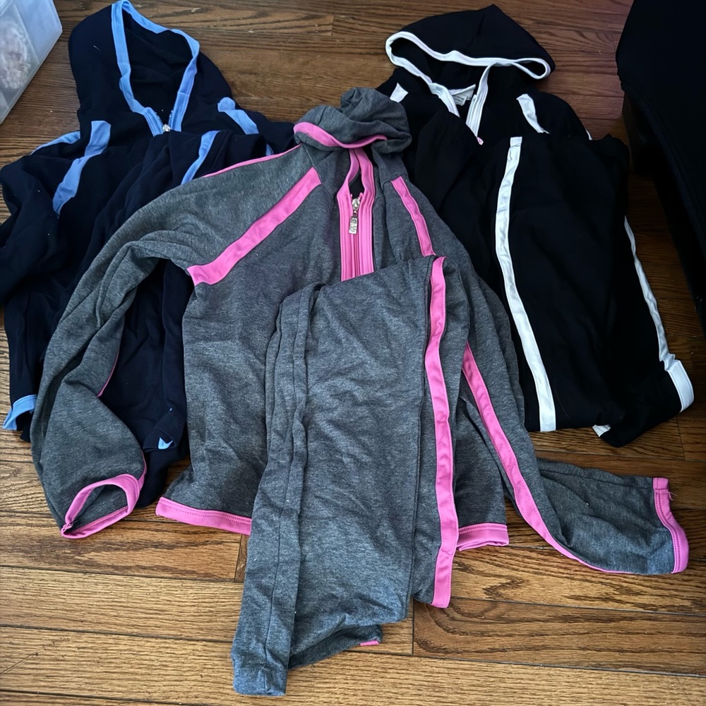 3 sweatsuits size large